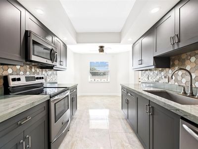 1503 Cayman Way APT C3