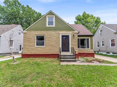 Property at 465 E 272nd St, Euclid, OH