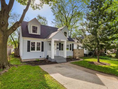 2520 Cortland Ave