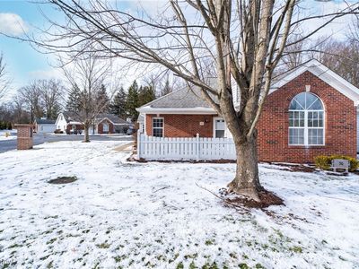 30 Newton Square Dr Unit 1