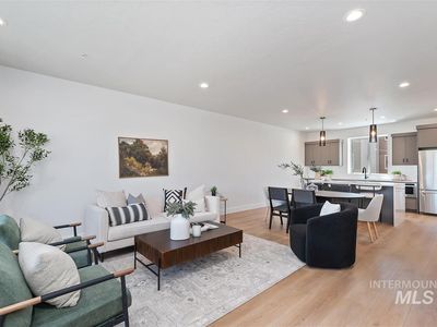 1703 S Federal Way