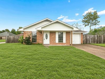 701 Belle Pointe Blvd