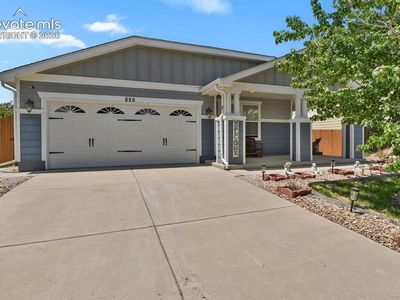 826 Willow Dr