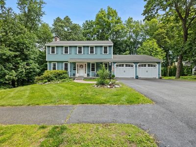 44 Old Colony Dr