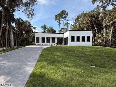 3721 Tareco St