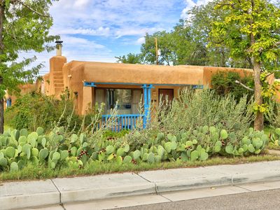 401 Fontana Pl NE