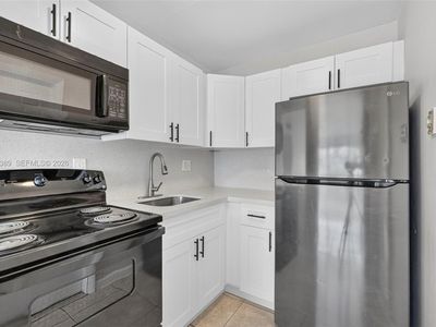 151 SE 6th Ave APT 16