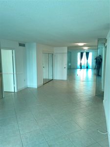 5555 Collins Ave APT 6T