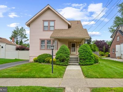 1421 Maple Ave