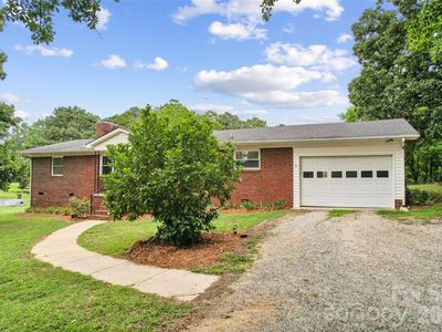 604 Archibald Rd