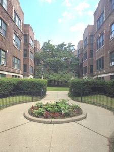5551 S Kimbark Ave APT 8