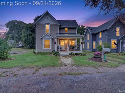 129 E Main St