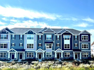 Property at 438 Lakeshore Ct, Saint Charles, IL