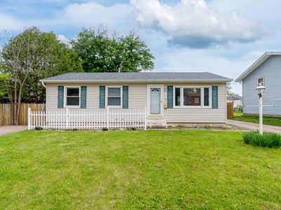 3410 Greenbrier Dr