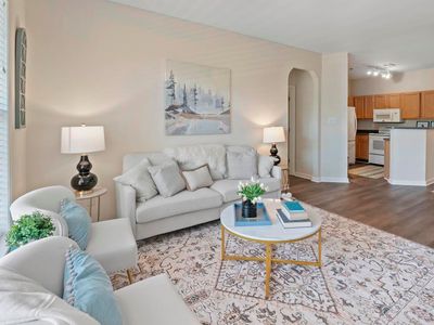 280 Riverbend Dr APT 1E