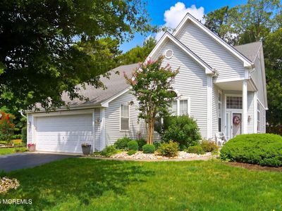 9 Forest Lake Court