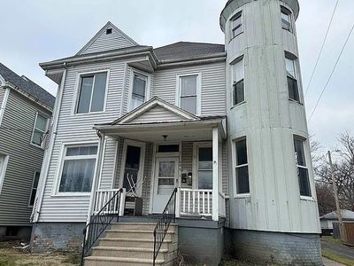 609 W Armstrong Ave UNIT 1-2