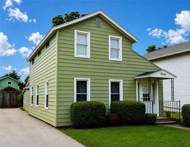 11 Mynderse St