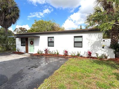 1613 NW 12th St