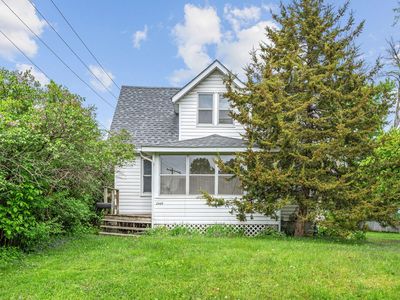 2445 16th Ave E
