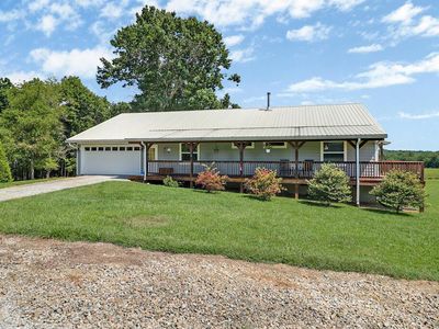 5285 Red Rd