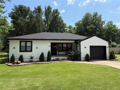 820 E Chickasaw Ave