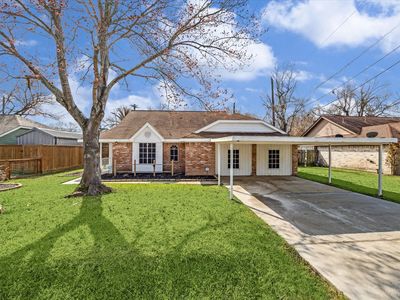 407 Highland Woods Dr