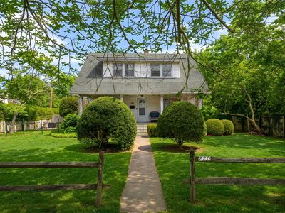 220 Elm St