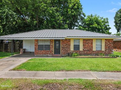 332 Guidry Rd