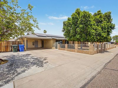 2110 W MORROW Drive