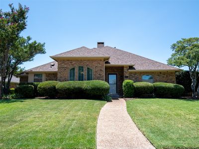 903 Meadow Creek Dr