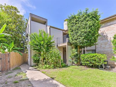7106 N Holiday Dr #7106