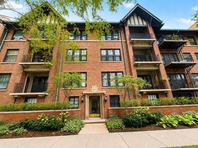 1633 E Hyde Park Blvd APT 3C