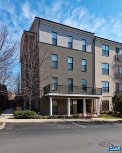 745 Walker Sq APT 1A