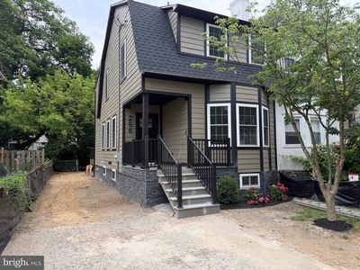 256 Willow Ave