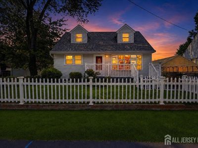 55 Rosewood Dr