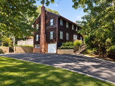 7 Woody Ct