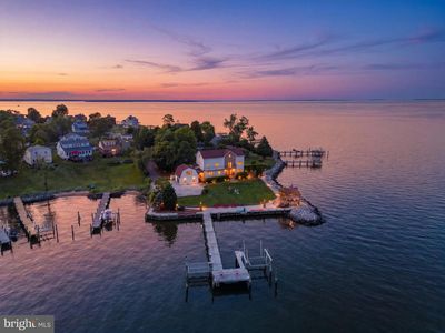 2292 Lake Dr