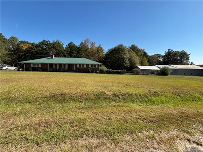 301 Burts Garage Rd