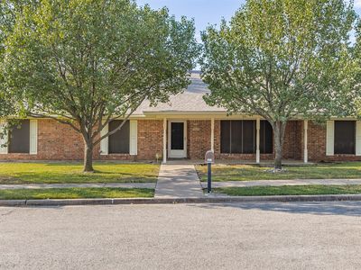 1814 Sandra Dr