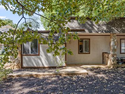 5217 Hickory Woods Ln