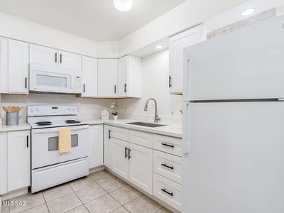 1600 N Wilmot Rd UNIT 155