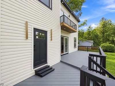 3 Larch Dr