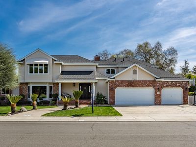 1160 Spring Creek Dr