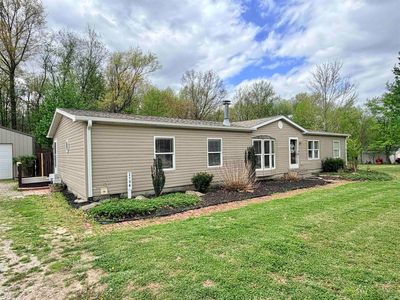 2104 N Hoosier Hls