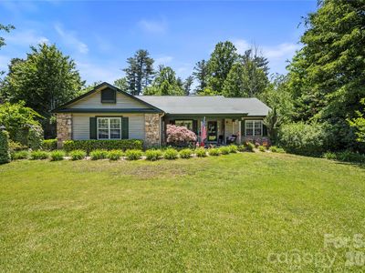 9 Tall Pines Rd
