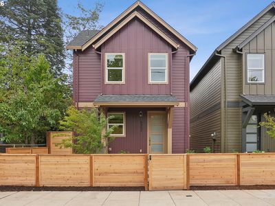 5452 NE Prescott St #3