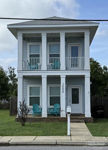1006 W Main St