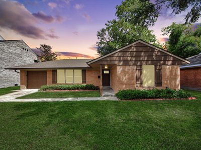 2314 Lamonte Ln