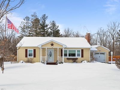 Property at 158 Eleanor Rd, Pittsfield, MA